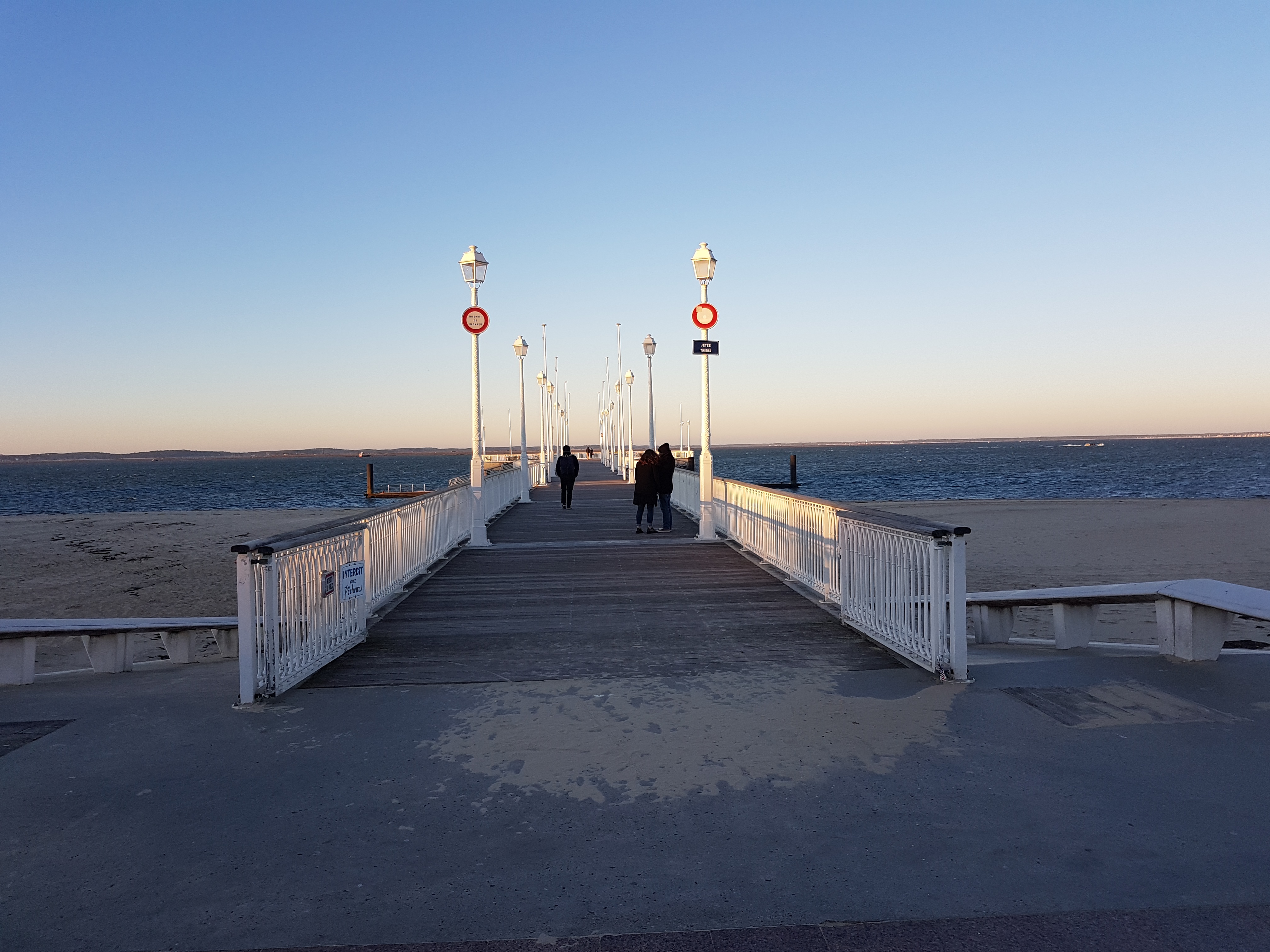 La jetée à Arcachon dans le froid hivernal