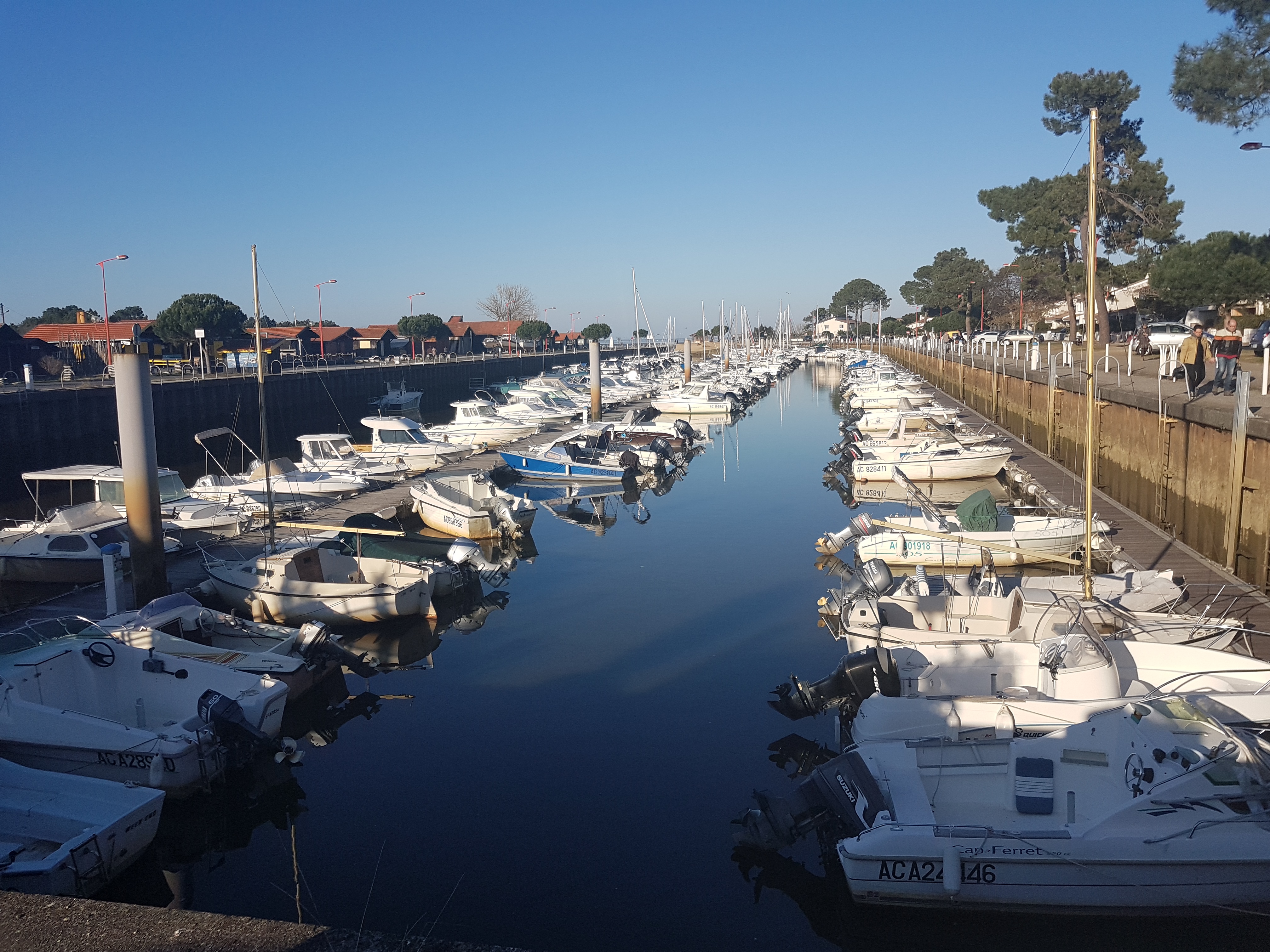 Port de Gujan Mestras