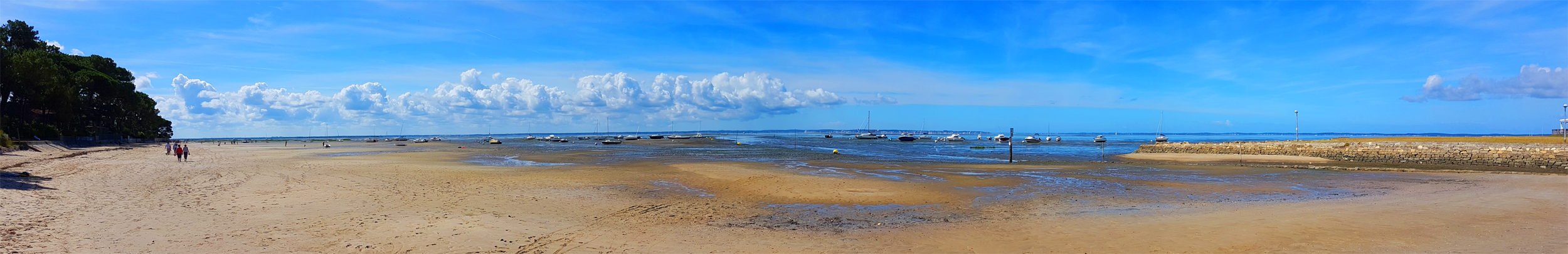 Panoramique à la plage de Taussat