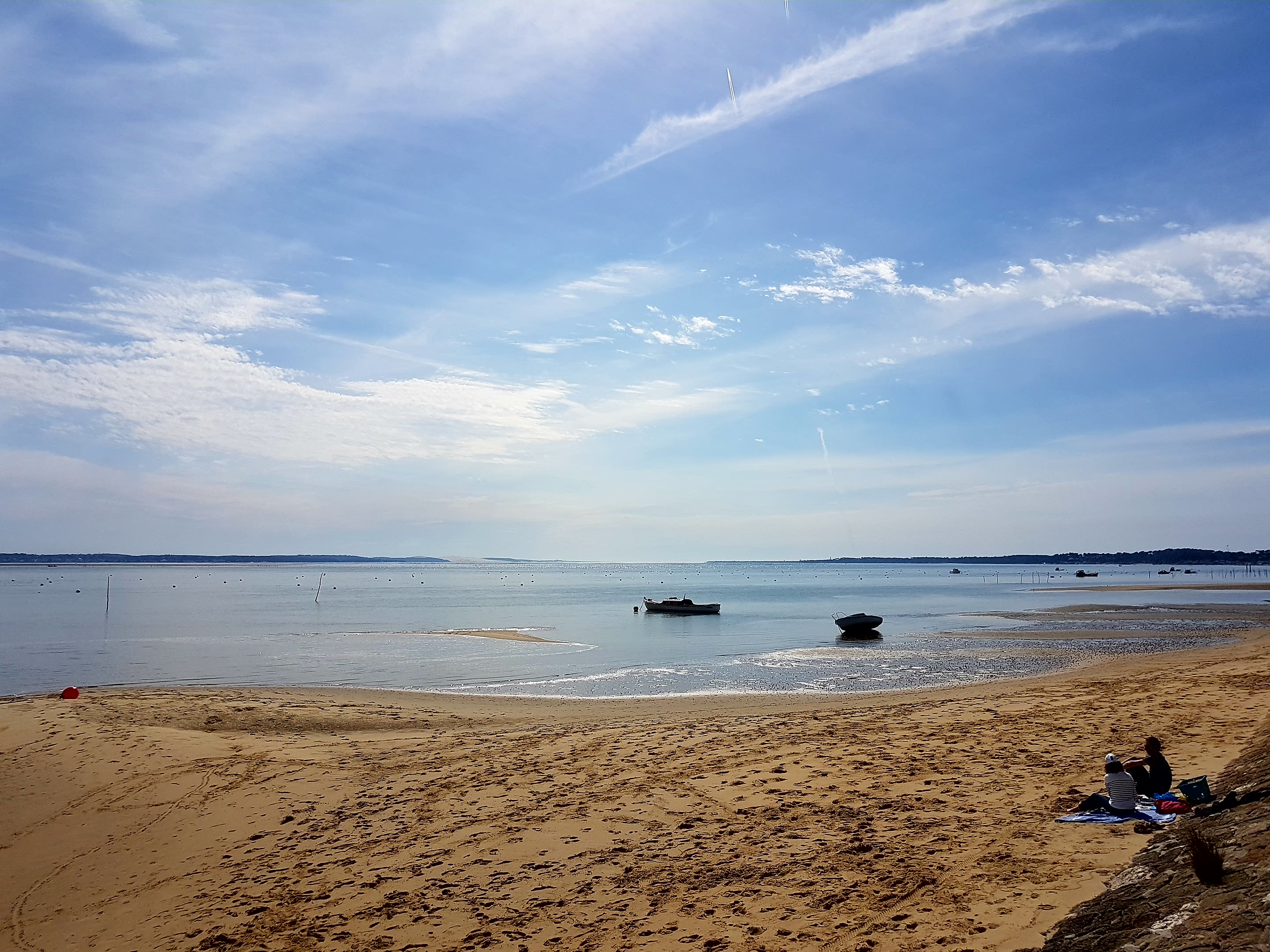 Plage tranquille sur la presqu'île du Cap-Ferret