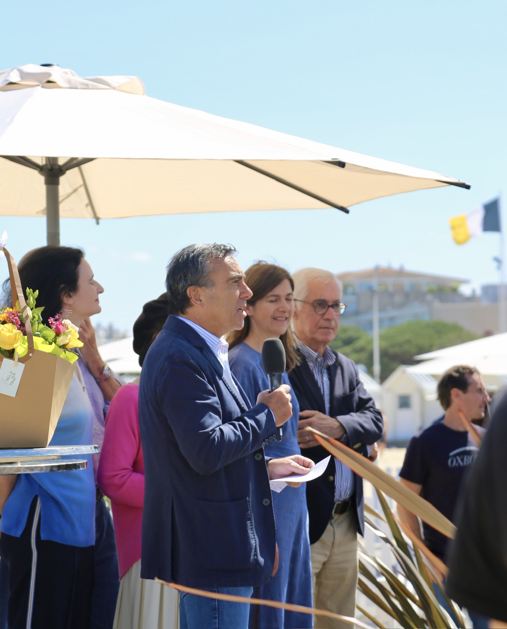Remise de prix littéraires par le maire d’Arcachon