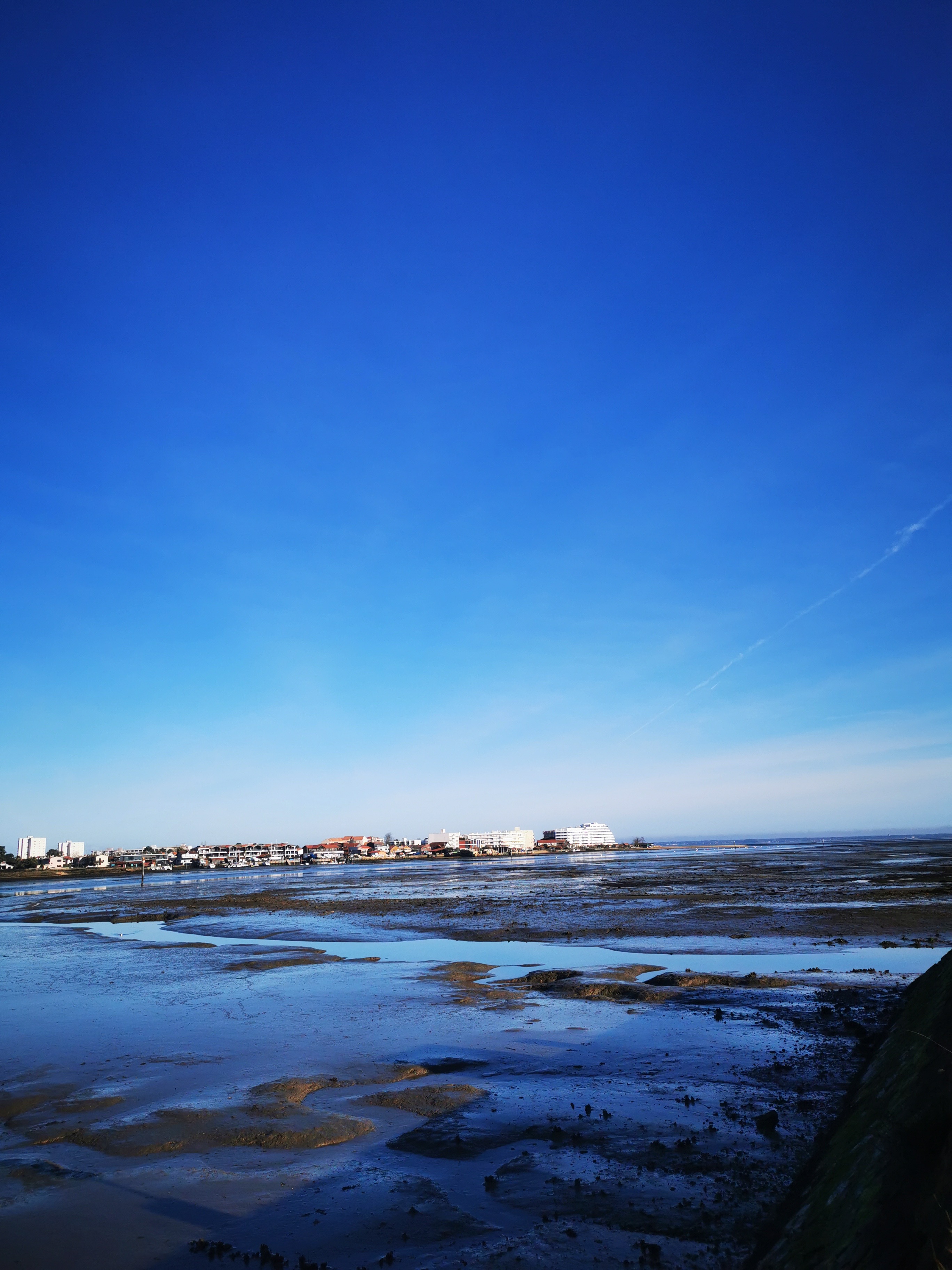 Voici le bleu bassin d’Arcachon