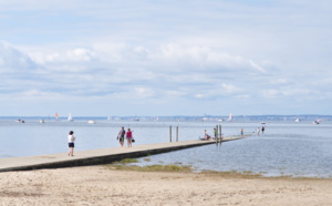 Jetée d'Arès en été