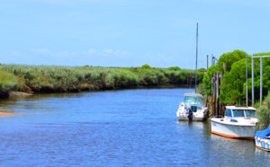 Ambiance près du port des Tuiles à Biganos