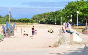 Plage d'Arès en été