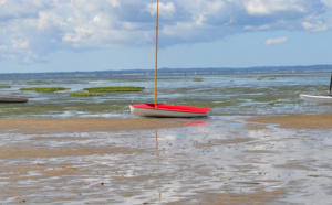 Bateau à Taussat, bassin à marée basse