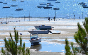 Balade entre bateaux sur le bassin d' Arcachon