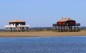 Les cabanes Tchanquées, emblèmes du Bassin d' Arcachon