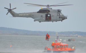 Sauvetage héroïque au large du Bassin d'Arcachon : Un skippeur secouru par hélicoptère après une avarie en mer