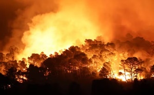 Quand le feu change d’adresse : l’Aude aujourd’hui, le Bassin hier Quand le feu change d’adresse : l’Aude aujourd’hui, le Bassin hier