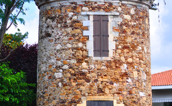 Tour d'Arès