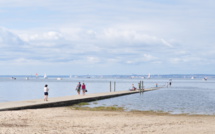 Jetée d'Arès en été