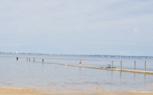 Jetée presque immergée à Arès